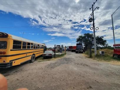 Foto de Tracto Reparaciones Diesel Aviña