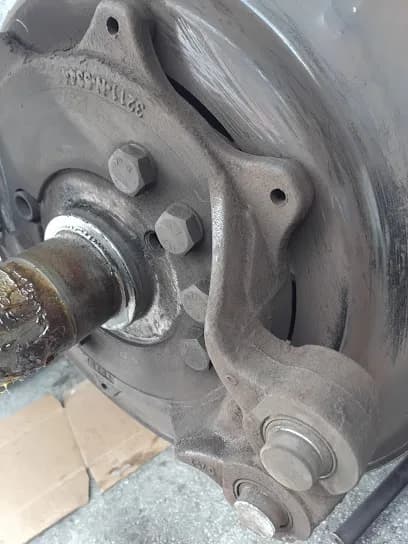 Foto de Taller Mecánico CADIS