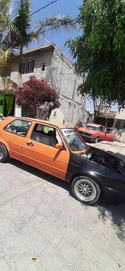 Foto de TALLER MECANICO "LOS ALEX"