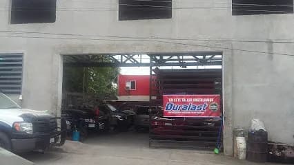 Foto de Taller mecanico briones