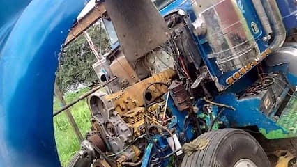 Foto de TALLER MECANICO LOS PAPAYOS