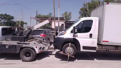 Foto de Taller Mecánico Puerta Sur