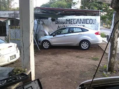 Foto de MECÁNICO AUTOMOTRIZ CHECK ENGINE