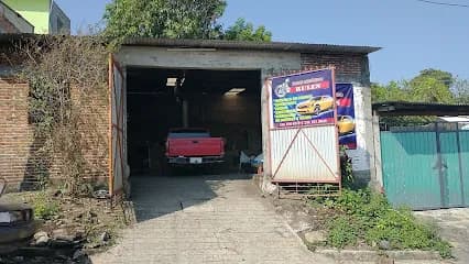 Foto de Taller Mecánico Rules