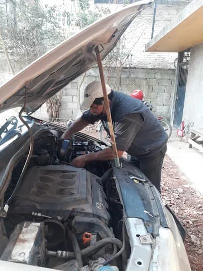 Foto de Taller Mecánico "El Tarzán"