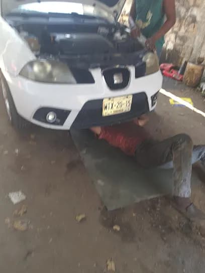 Foto de Taller mecánico El Maestro “Cazarata”