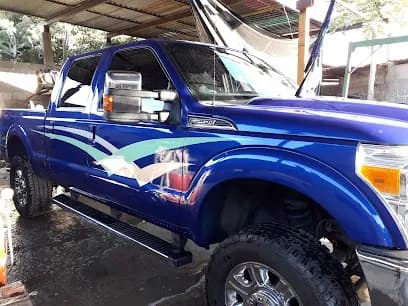 Foto de Taller De Hojalateria Y Pintura "ALVARO"