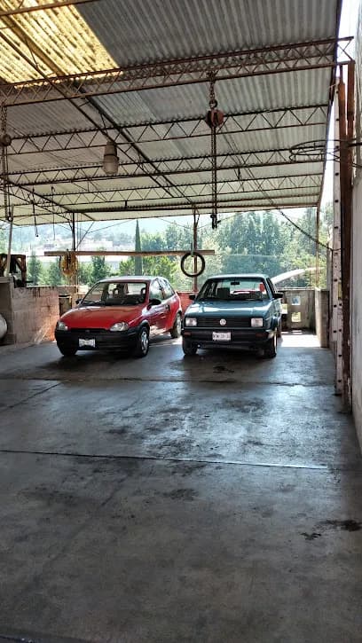 Foto de Taller mecánico "Los primos"